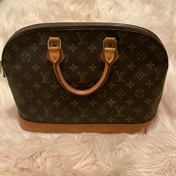 Louis Vuitton Alma PM Monogram Handbag - Picture 1 of 9